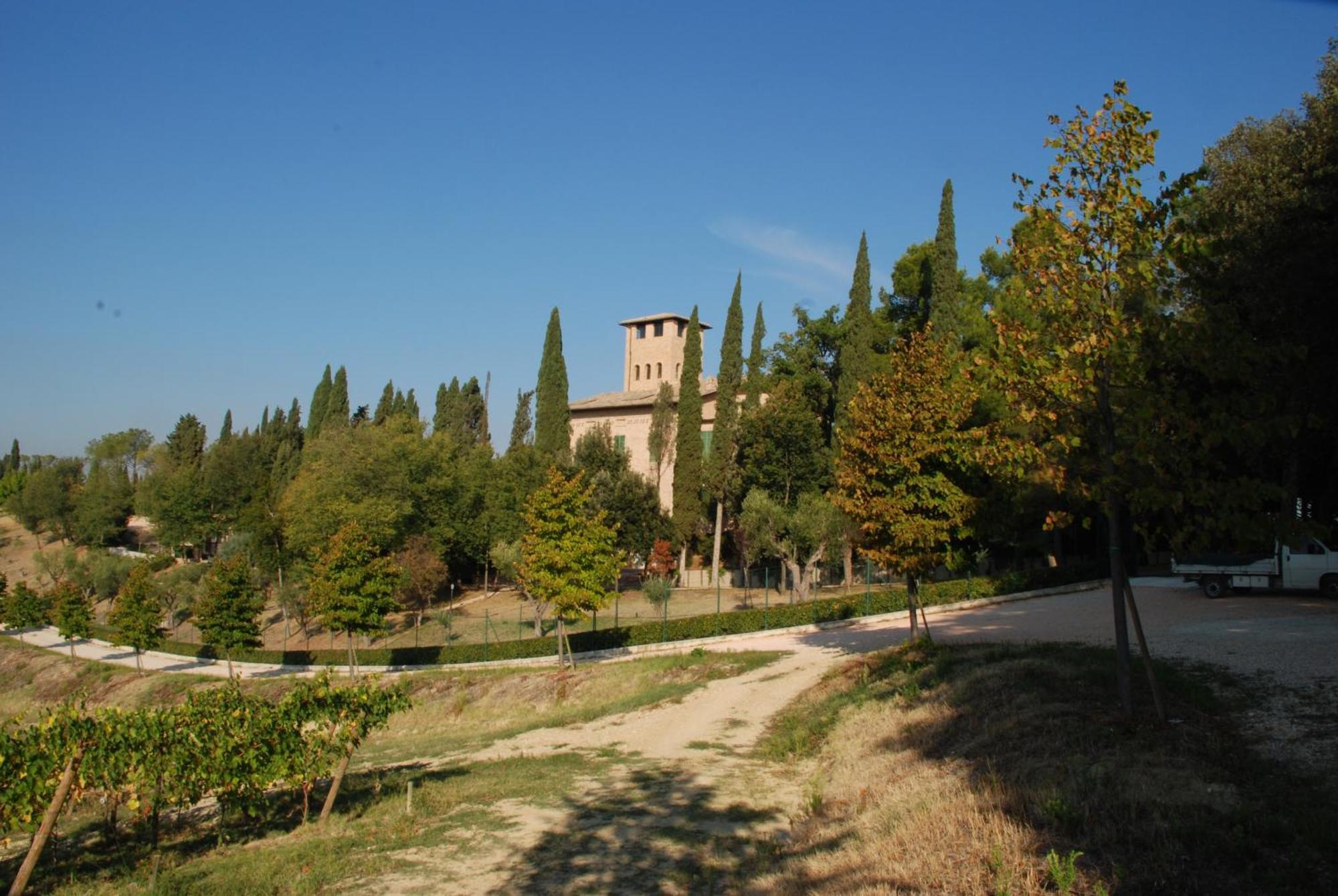 Relais Villa Sant'Isidoro Colbuccaro Buitenkant foto