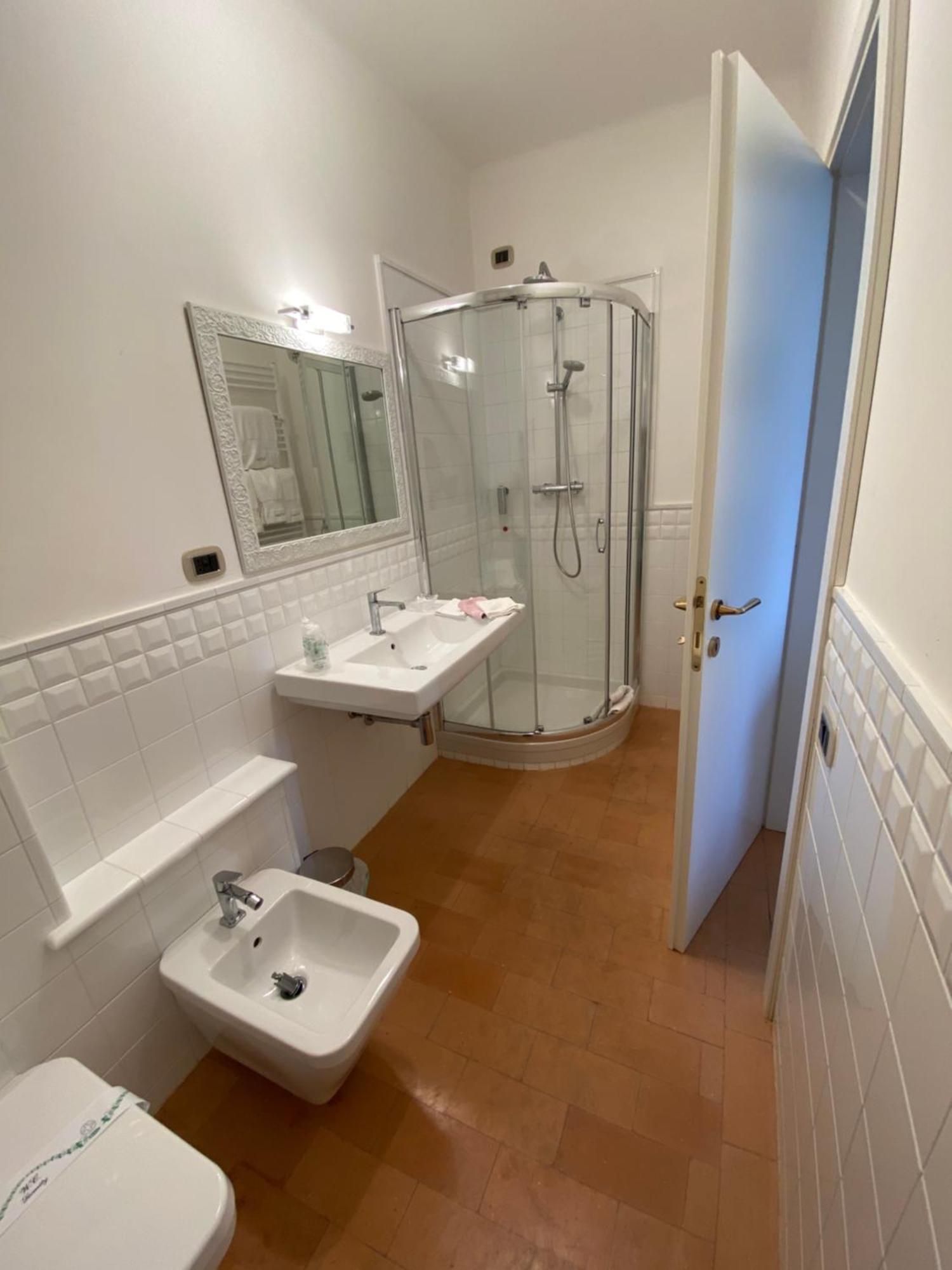 Relais Villa Sant'Isidoro Colbuccaro Buitenkant foto